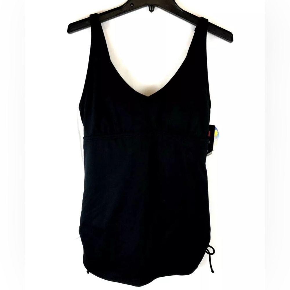 TYR Women's Solid V Neck Sheath Swimming One Piece, Black, Size 16